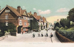 1015  -  High Street, Lyndhurst