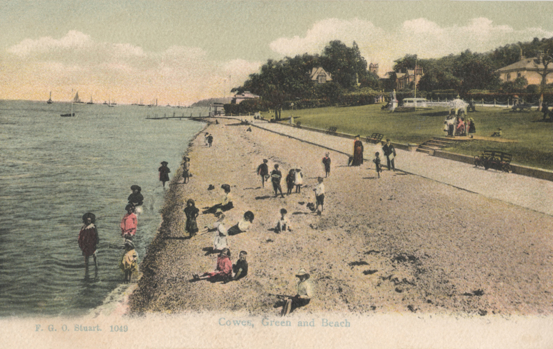 Cowes Green and Beach
