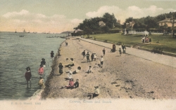 1049  -  Cowes Green and Beach